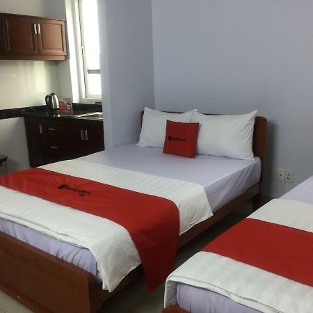 Reddoorz Near Hoa Lu Stadium Cidade de Ho Chi Minh Exterior foto